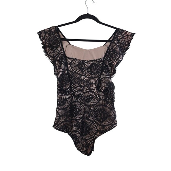 NWT Tea And Cup Los Angeles Bodysuit Women's Size Small Black Lace Top - Picture 3 of 5